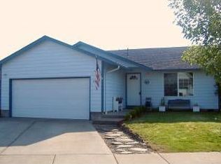 909 W D St, Lebanon, OR 97355