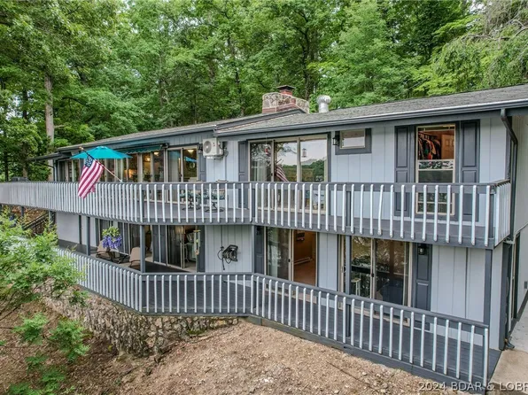 616 Navajo Rd, Lake Ozark, MO 65049