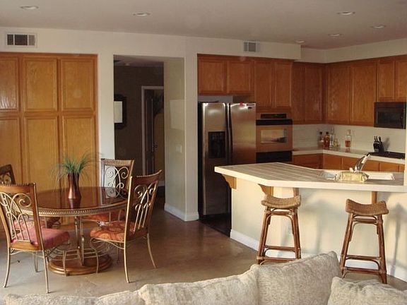 Kitchen /  Breakfast area