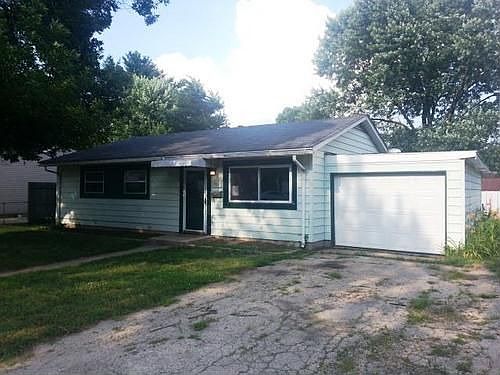 1st image of 7411 Saturn St