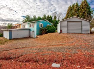 308 Thunderhill Rd, Fancy Gap, VA 24328