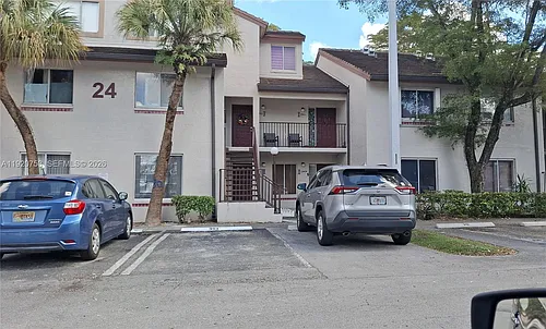 13915 SW 91st Ter #13915 Photo 1