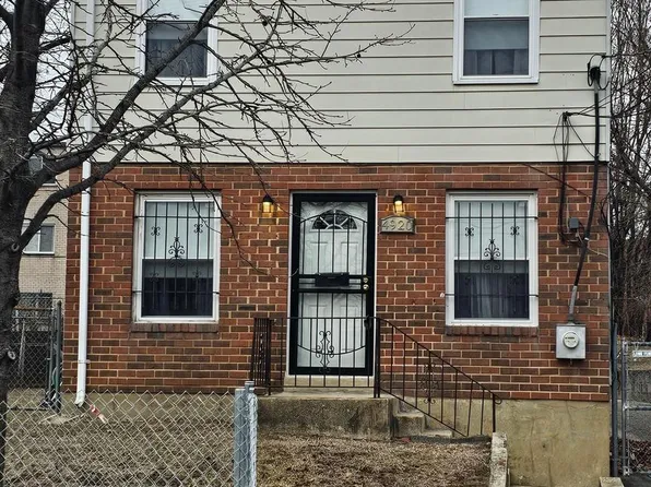 4920 Astor Pl SE, Washington, DC 20019