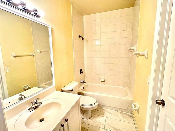 5th image of 7893 N Southwood Cir Unit 7893