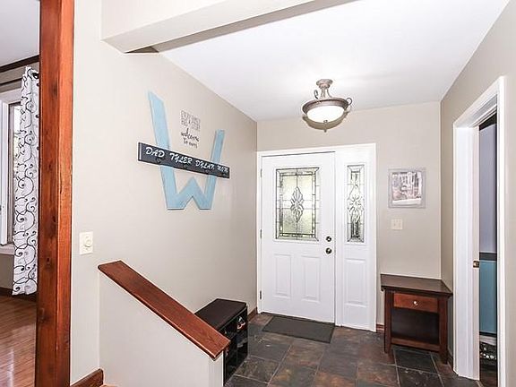 5th image of 391 W Creekwood Dr