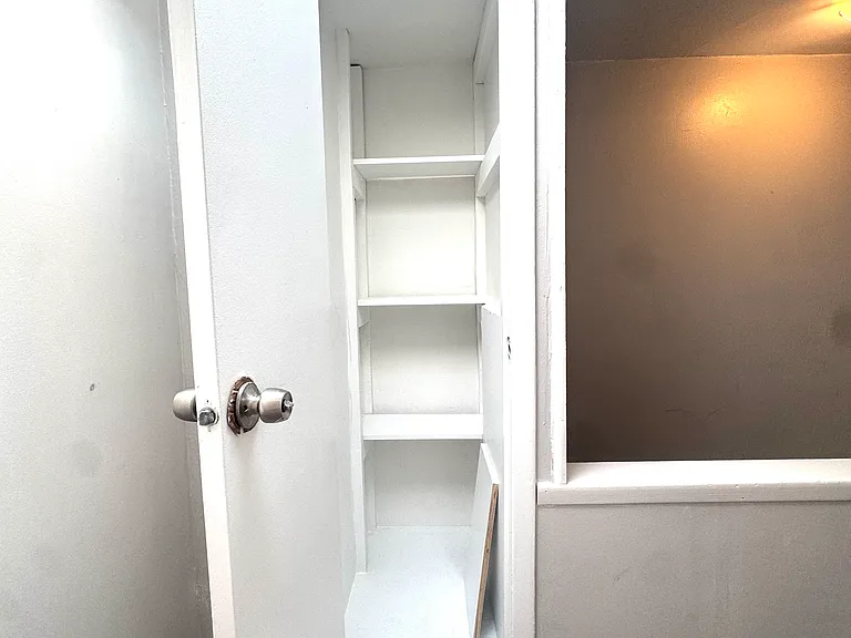 21-41 28th St #3 — Photo 11