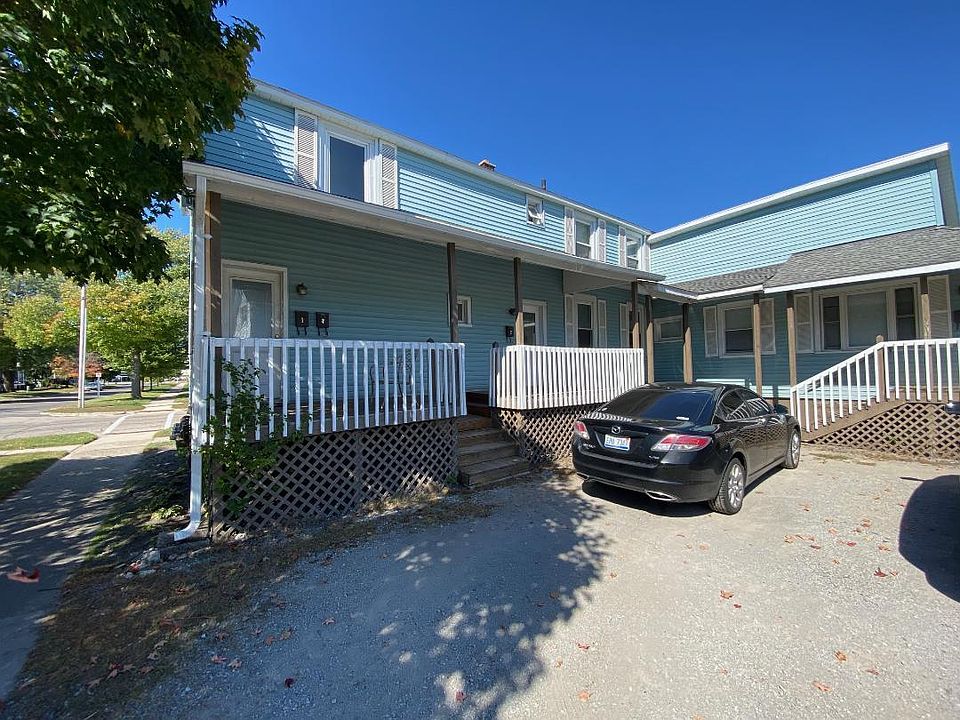 1st image of 301 Elliott Ave APT 2