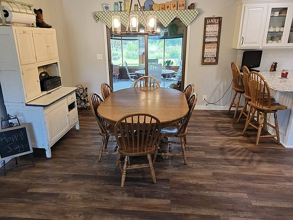 5th image of 4237 Summer Cir