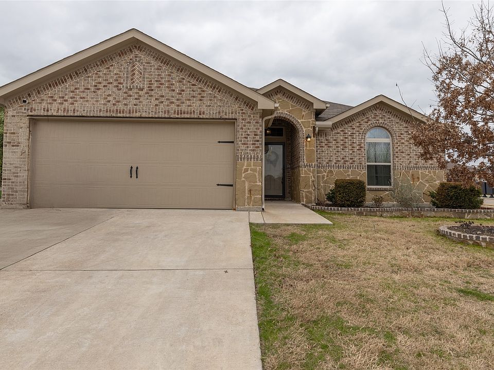 1st image of 6713 Woodlawn Dr