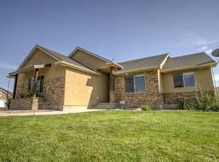 3898 E Willow Ridge Dr, Ammon, ID 83406