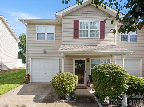 99 Sunny Meadows Blvd, Arden, NC 28704