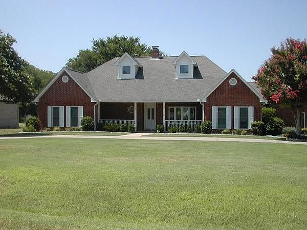 1st image of 90 Woodland Ln