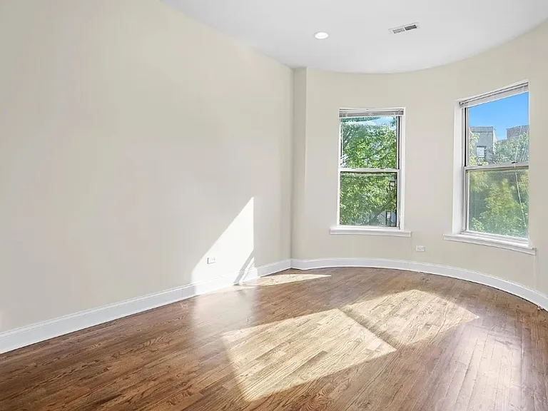 4544 S Indiana Ave — Photo 5