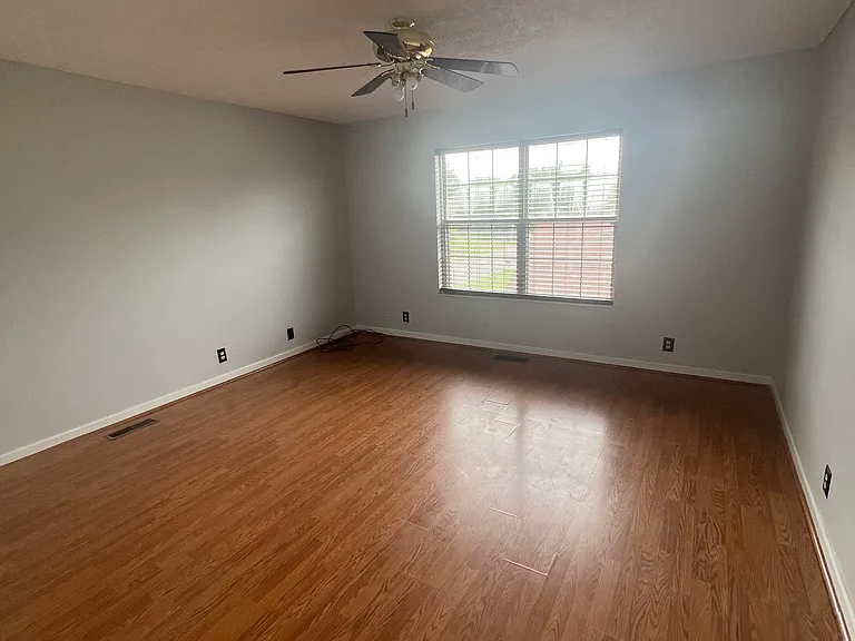 3504 Thornehill Dr — Photo 20