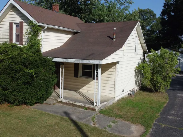 8312 Monroe Rd, Lambertville, MI 48144