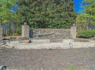 2 Worthington Ln, Guntersville, AL 35976