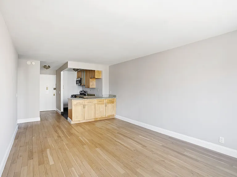 784 Columbus Ave #3K — Photo 6