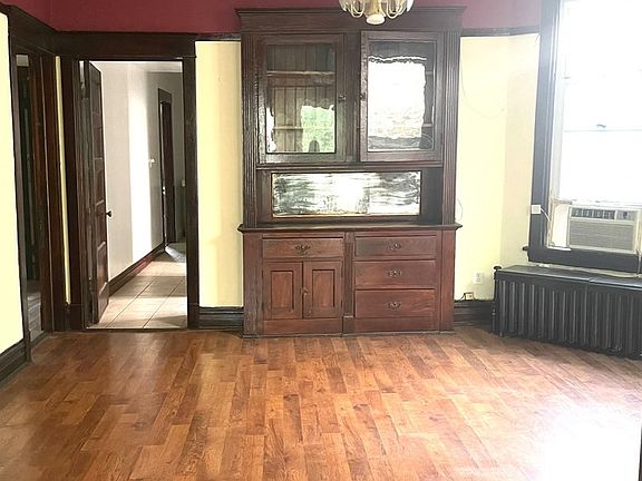 3rd image of 1446 W Foster Ave