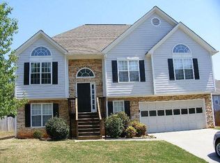 3395 English Oaks Dr NW, Kennesaw, GA