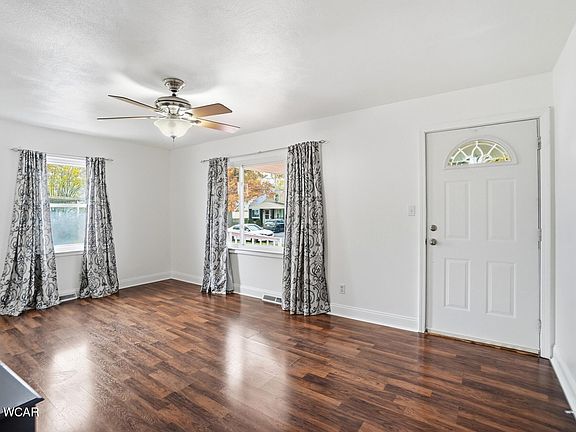 5th image of 1909 Wales Ave