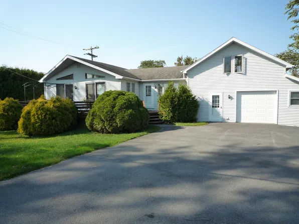 957 Lake Shore Rd, Chazy, NY 12921