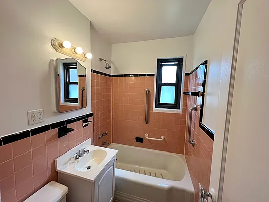 Sold by Keller Williams Realty Landmark | media 11