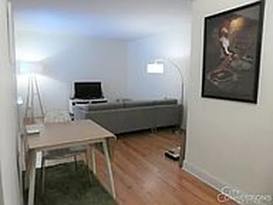 Rented by Owner | media 7
