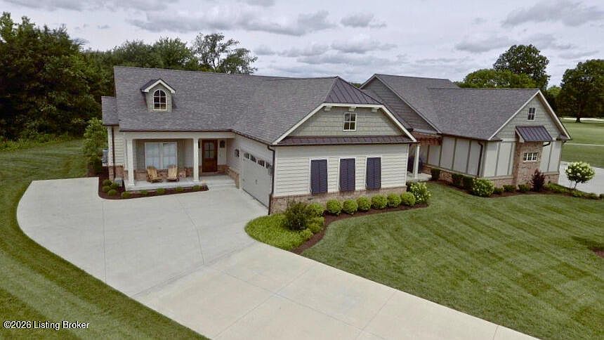 1st image of 122 Christine Ct