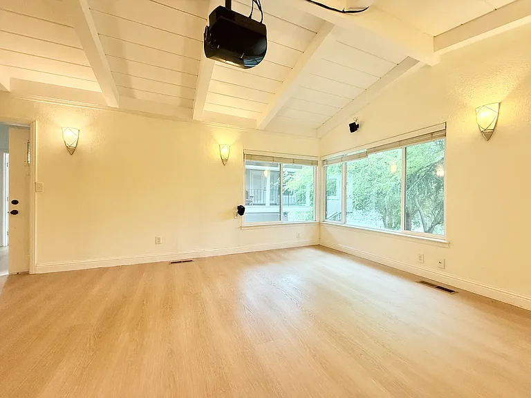 15798 Alta Vista Way — Photo 9