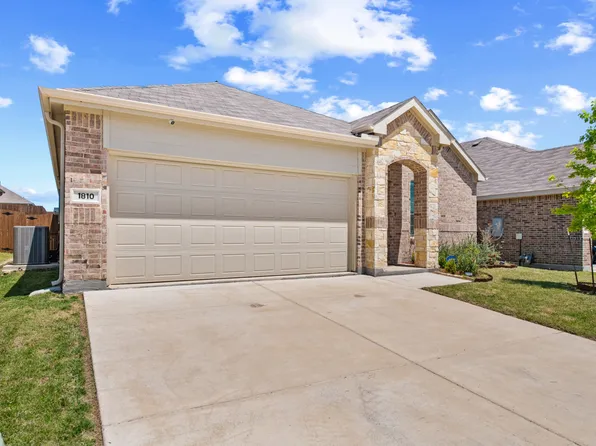 1810 Memorable Moment Dr, Crandall, TX 75114