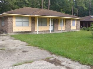 623 Caines Rd, Hinesville, GA 31313