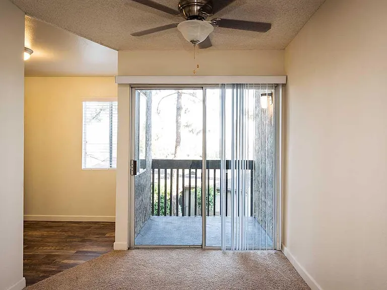 Elan Mesa Lofts — Photo 13