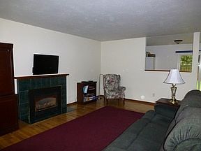 2nd image of 6445 SE Aspen St