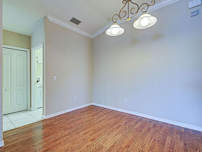 2134 Boxwood St — Photo 19