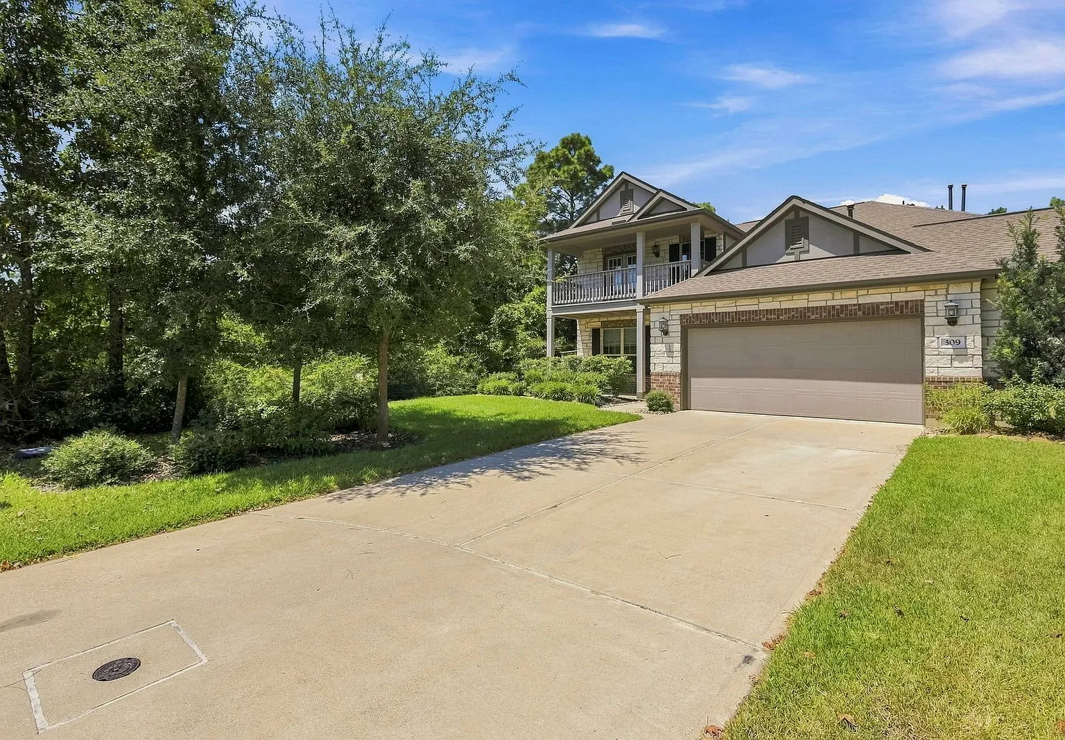 4 bed, 3.5 bath, 2964 sqft, $3,349 — Photo 2