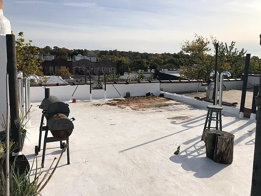 Rented by Yup Realty LLC | media 21