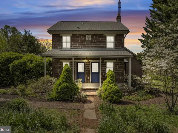 525 Andersontown Rd, Dover, PA 17315