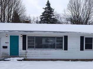 3621 Iroquois Trl, Kalamazoo, MI 49006