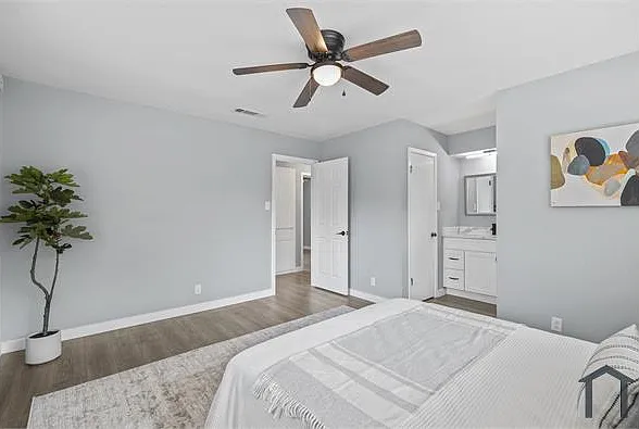 3915 Hillside Dr — Photo 6