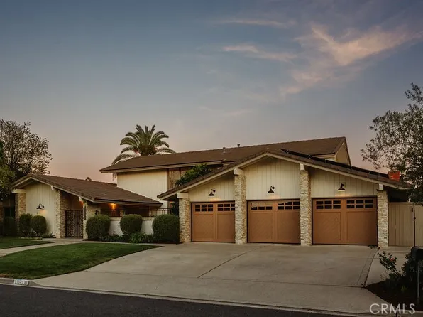 11042 Hunting Horn Dr, Santa Ana, CA 92705