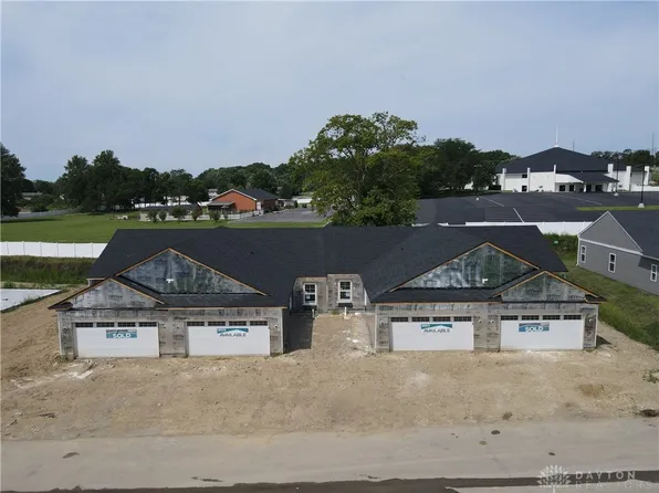 6824 Traditions St #14, Middletown, OH 45044