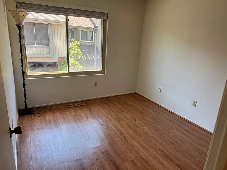 3004 Lago Vista Way — Photo 14