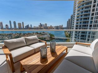 7000 Isl Blvd Williams, Aventura, FL 33160