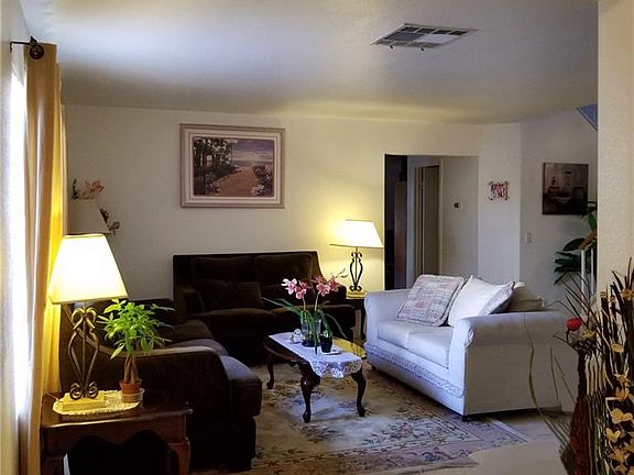 2nd image of 3947 Bolles Harbor St
