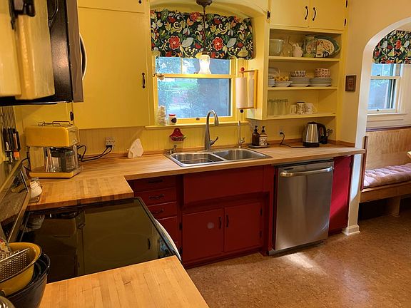 4th image of 608 E Clay St