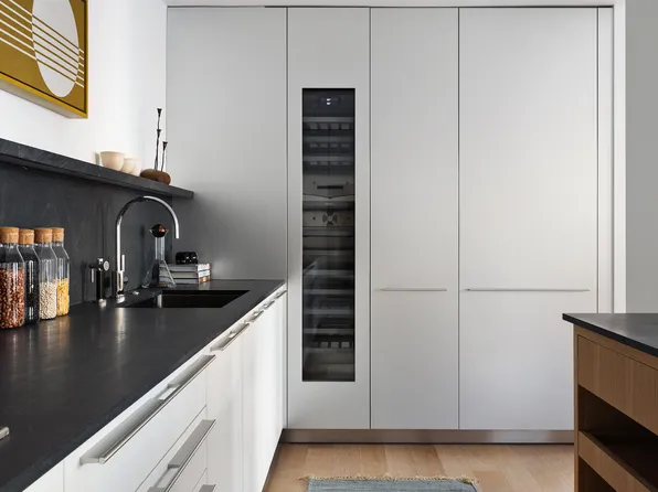 500 West 22nd Street image 11 of 24