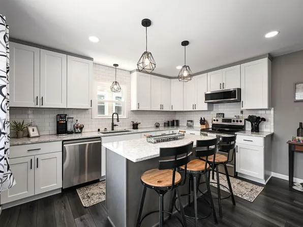 1128 S 98th STREET, West Allis, WI 53214
