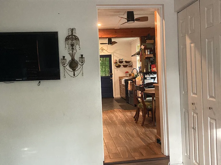Royal Palm Ave — Photo 2