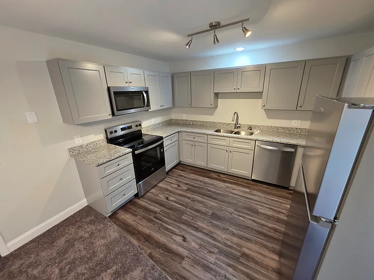 609 N Main St #609 — Photo 11