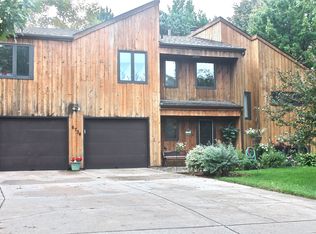 6734 Marilyn Dr N, Maple Grove, MN 55369